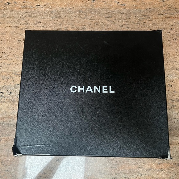 Chanel leather and tweed boots - Picture 9 of 9